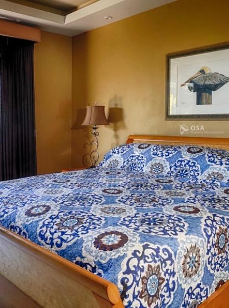 casa aventura ojochal master suite bed