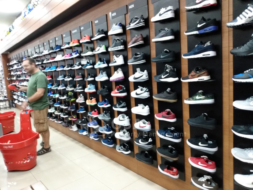 Panama shopping shoes