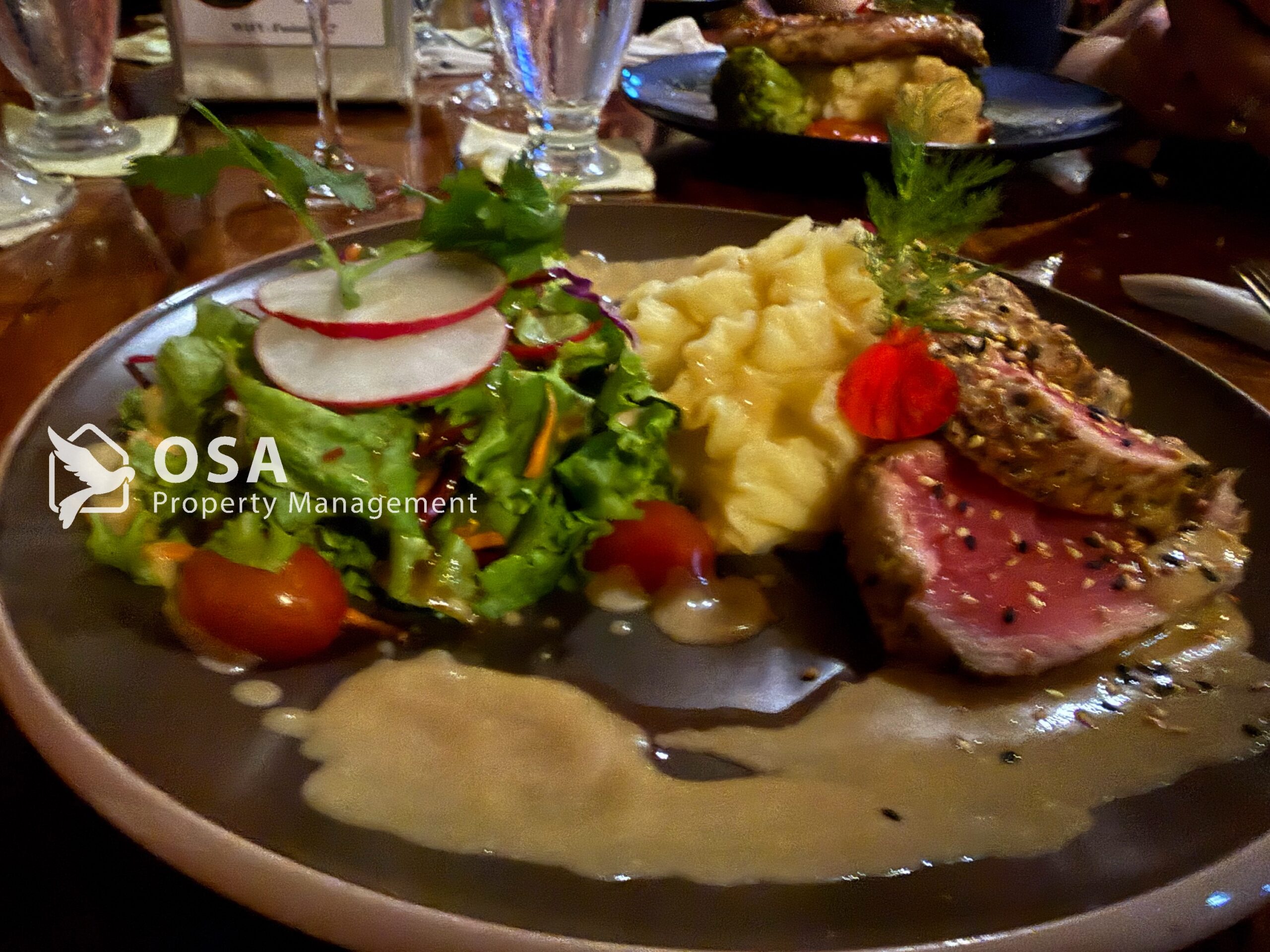 ojochal restaurant fusion tuna dinner